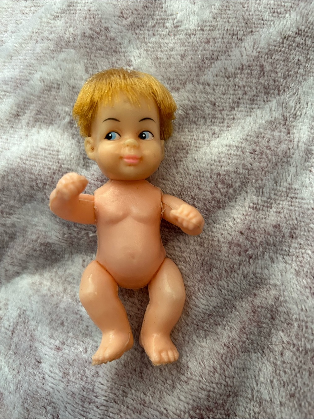 VTG 1960s Small Vinyl blue eyes blonde Character Girl Doll 4" Tall Hong Kong